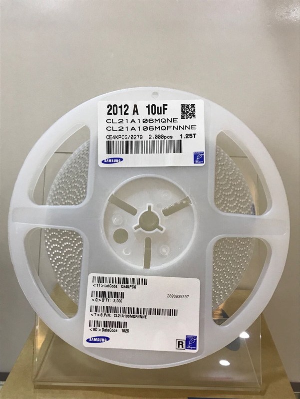 三星贴片电容CL21A106MQFNNNE